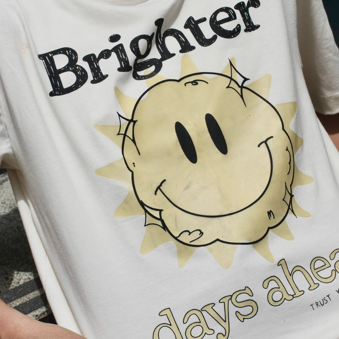 Brighter days tshirt ☀️ (SUN SHIFTING)